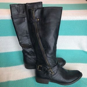 Black riding boots